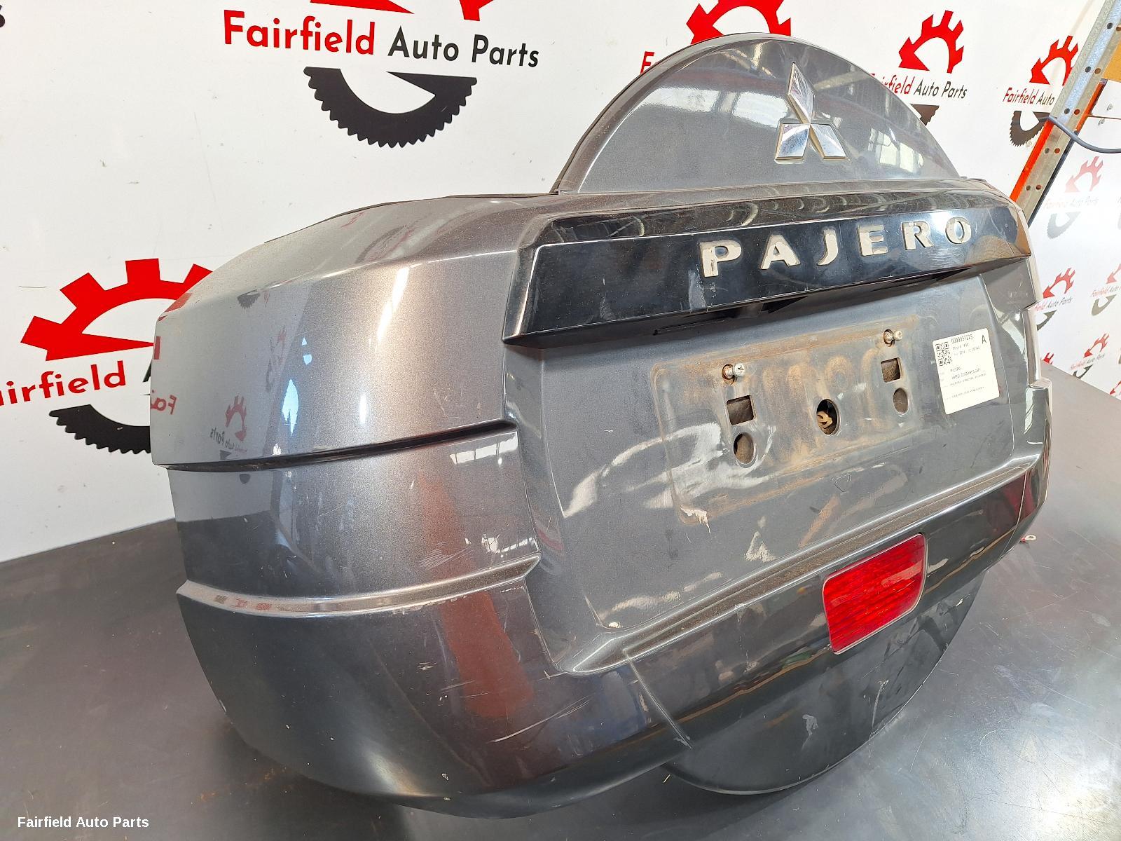 2006-2014 Mitsubishi Pajero Wheel Cover Hub Cap