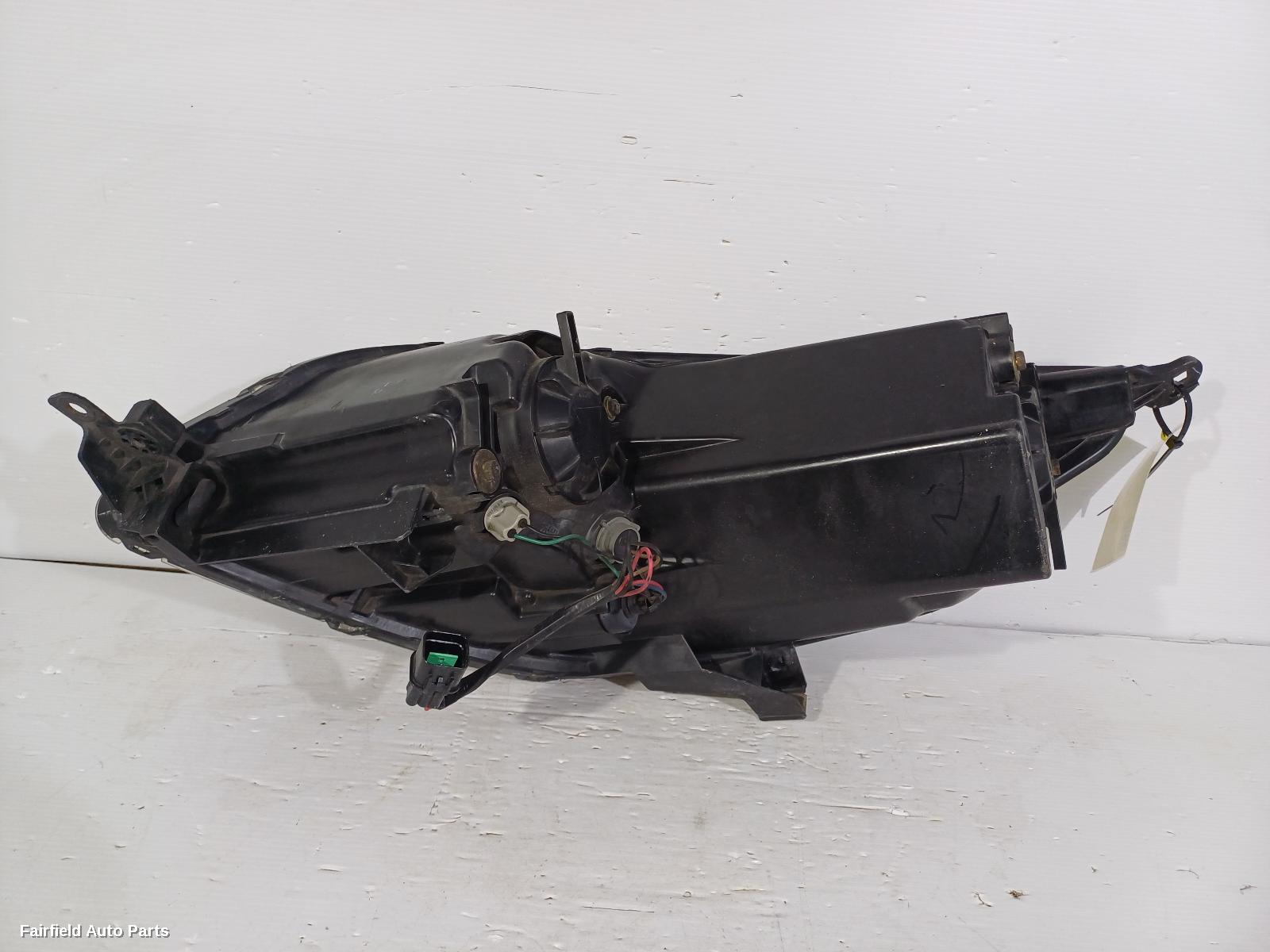 2002-2005 Mitsubishi Colt Right Headlamp
