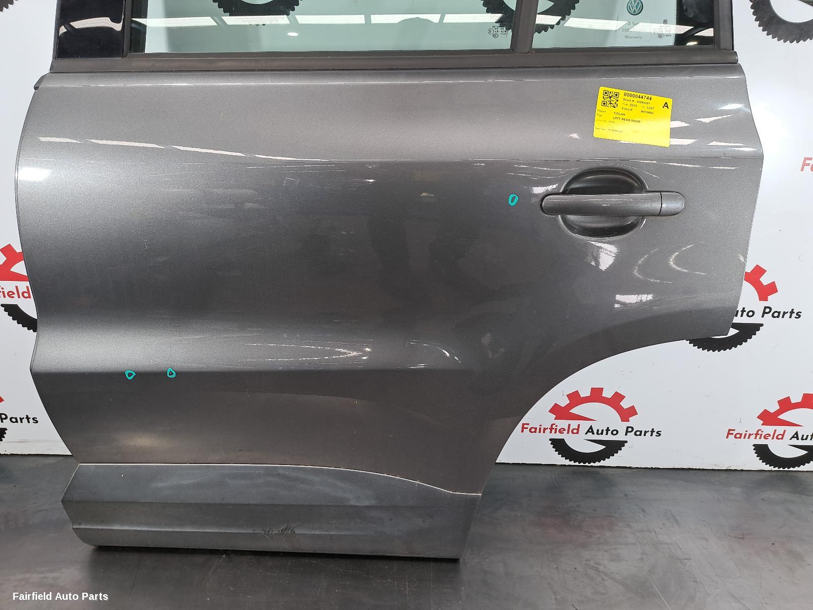 2008-2016 Volkswagen Tiguan Left Rear Door Sliding