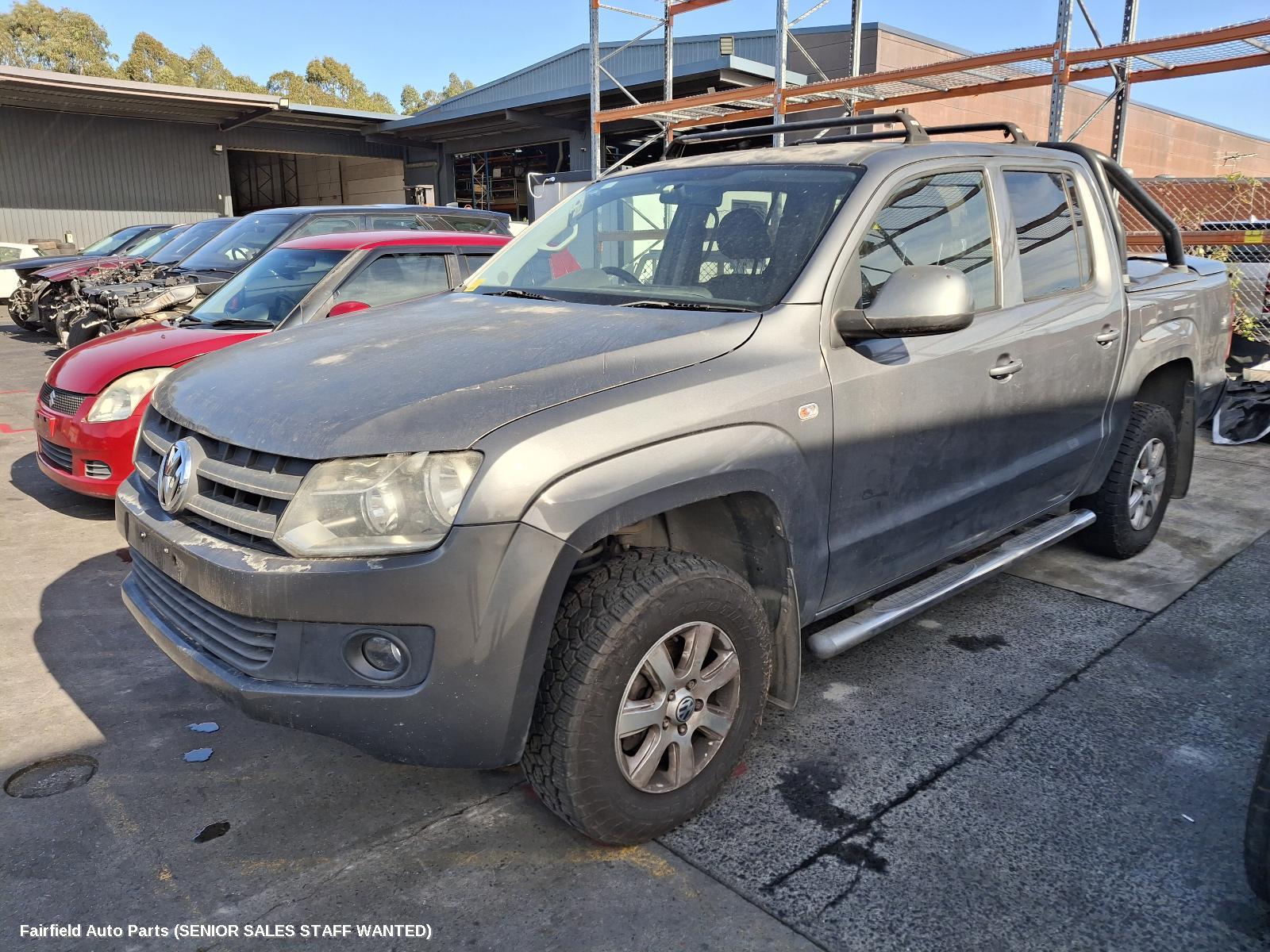 2011 Volkswagen Amarok Left Driveshaft