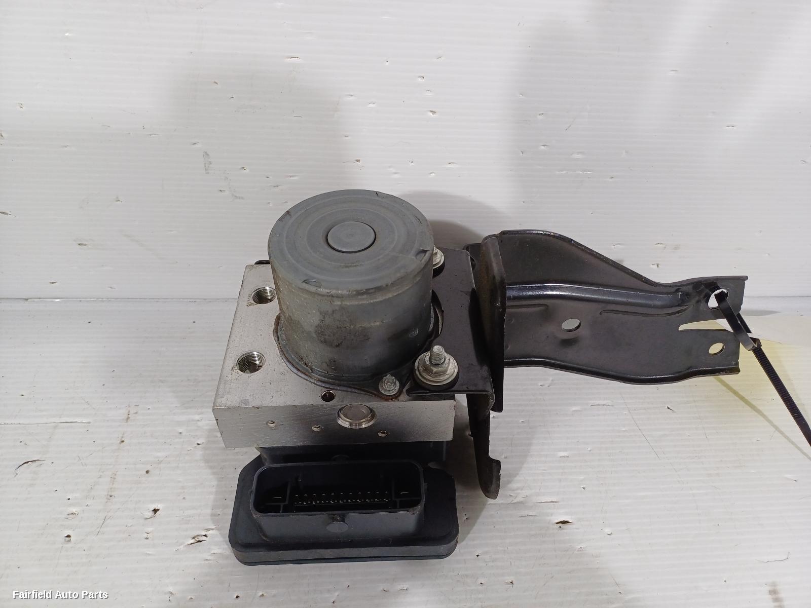 2014-2017 Volkswagen Polo Abs Pump Modulator