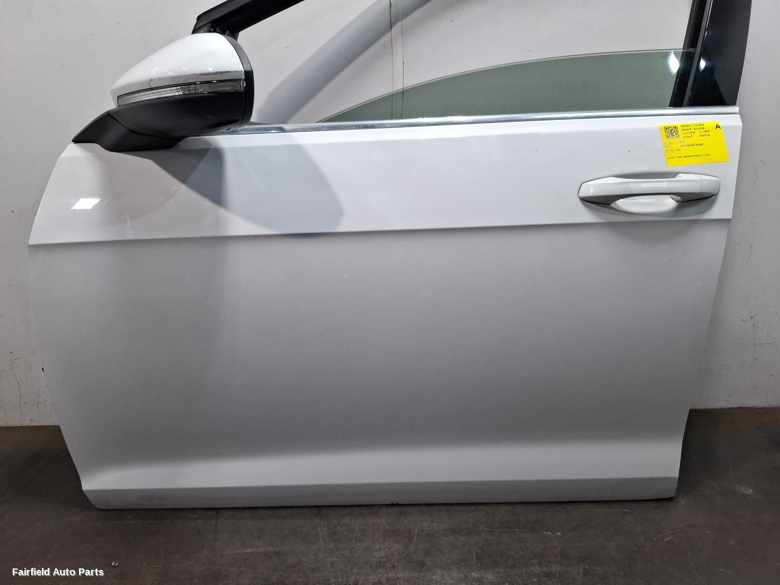 2012-2020 Volkswagen Golf Left Front Door