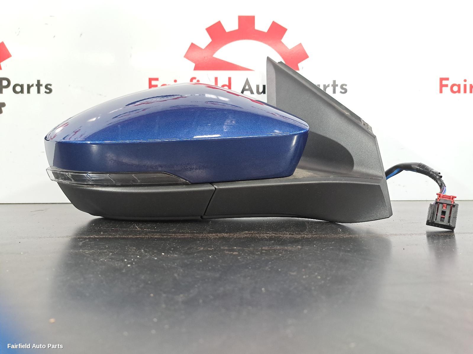 2020-2023 Volkswagen T-cross Right Door Mirror