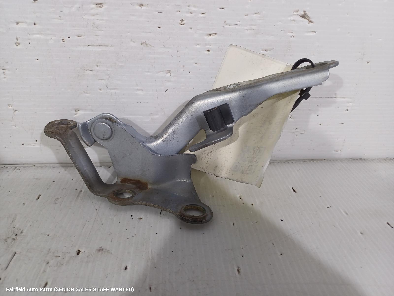 2001-2007 Toyota Corolla Bonnet Hinge Strut
