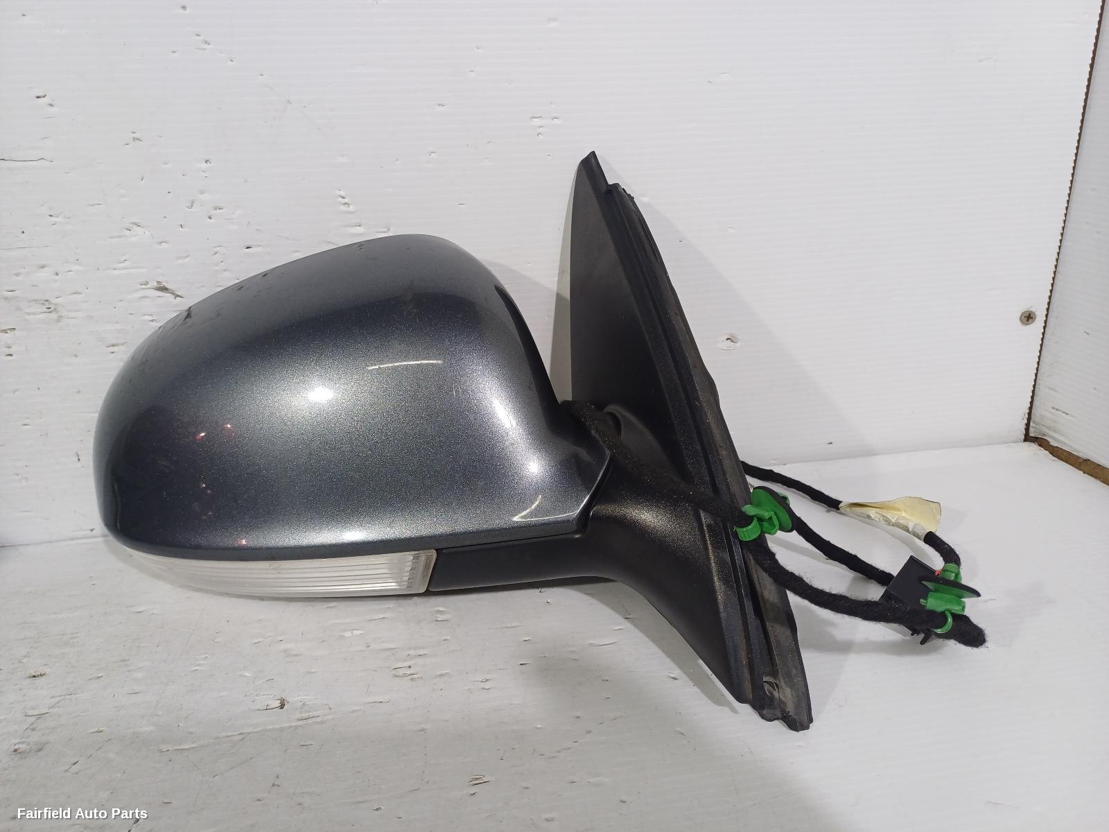 2013 Volkswagen Golf Right Door Mirror