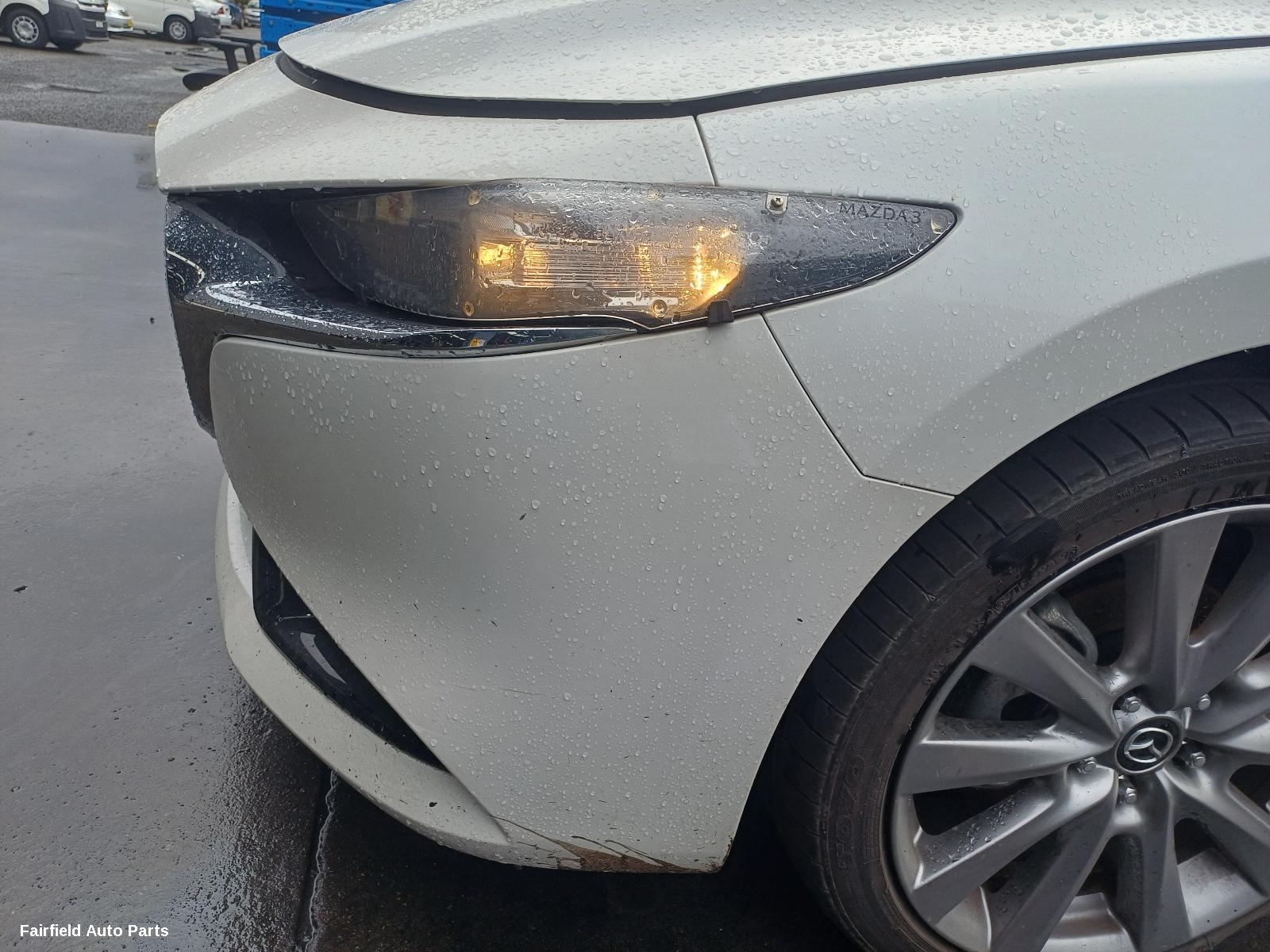 2019-2021 Mazda 3 Rear Garnish