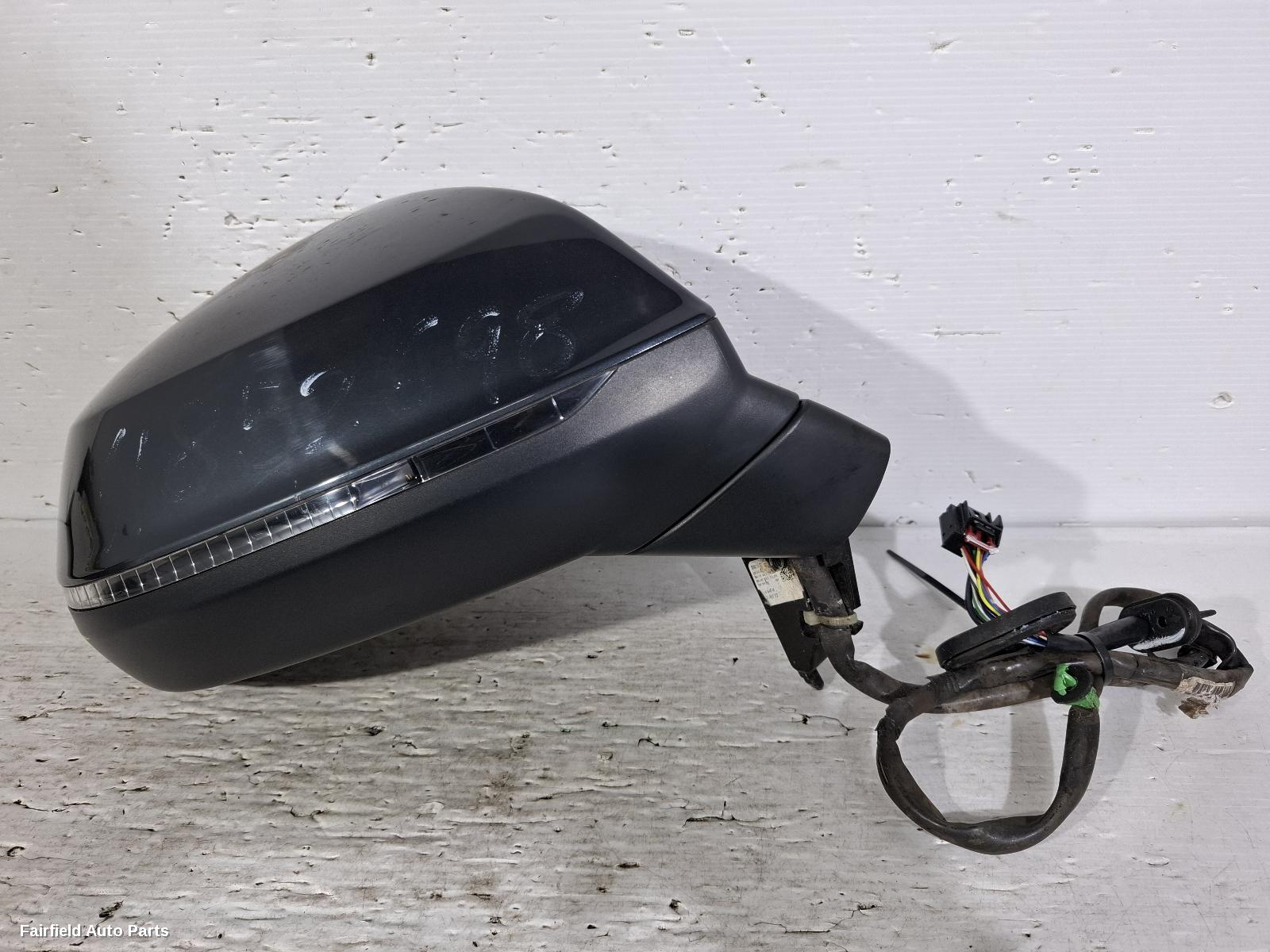 2017-2025 Audi Q5 Right Door Mirror