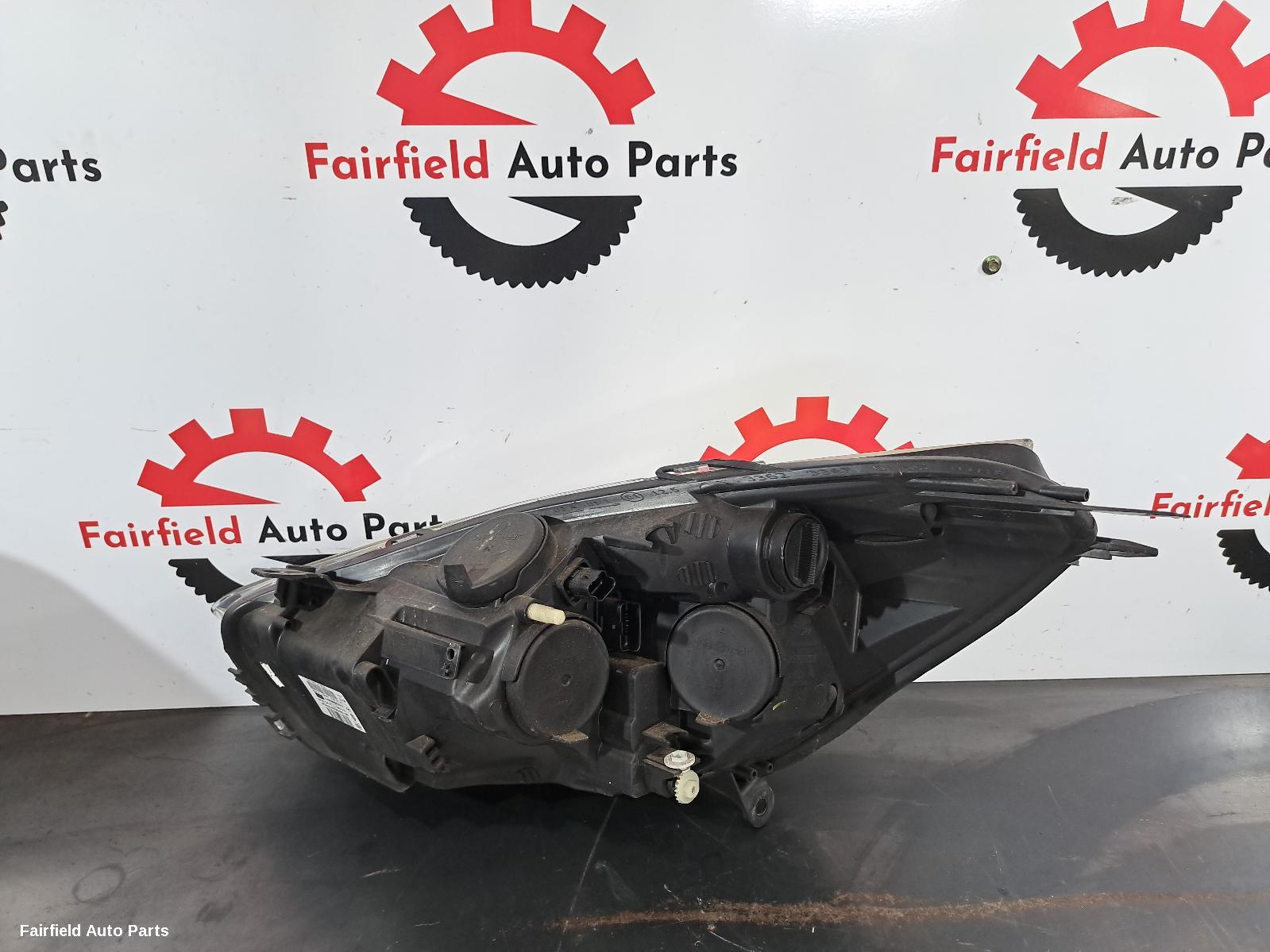 2013-2016 Renault Clio Right Headlamp