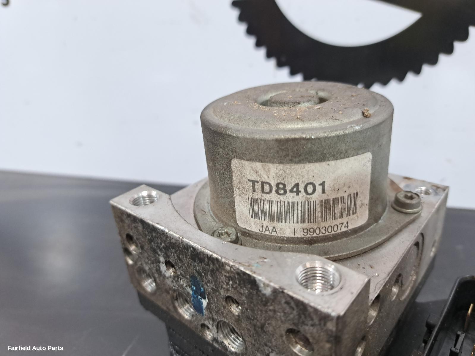 2002-2010 Nissan Elgrand Abs Pump Modulator