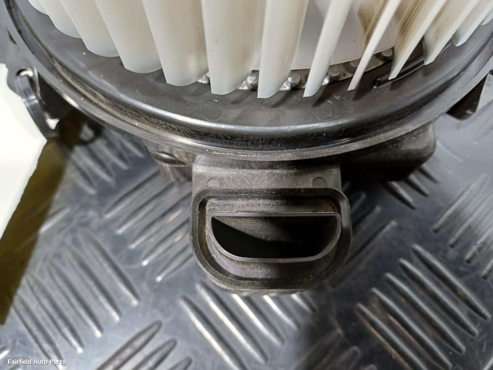 2007-2014 Toyota Kluger Heater Fan Motor