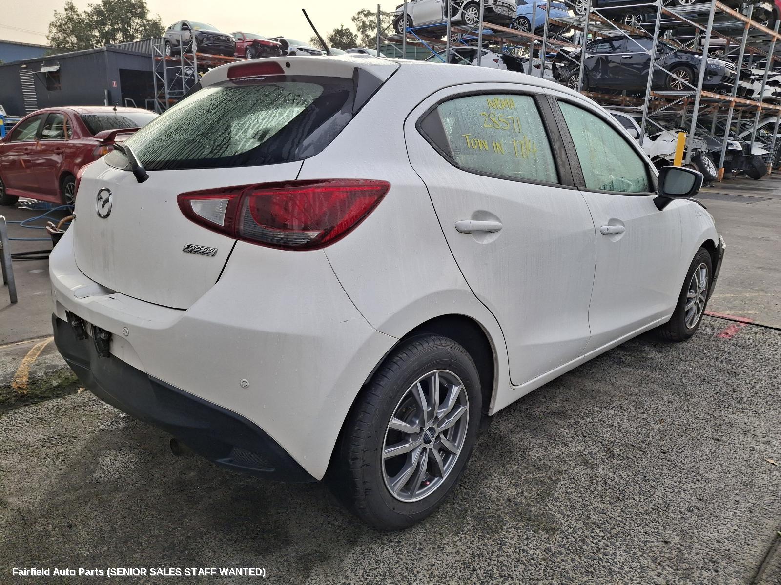 2018 Mazda 2 Left Door Mirror