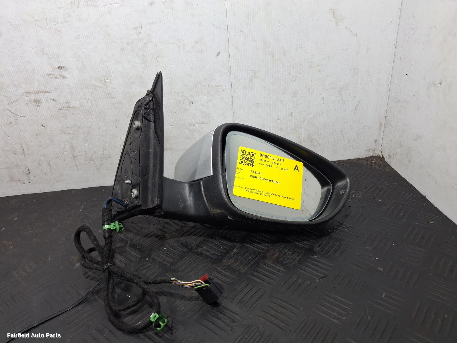 2010-2015 Volkswagen Passat Right Door Mirror