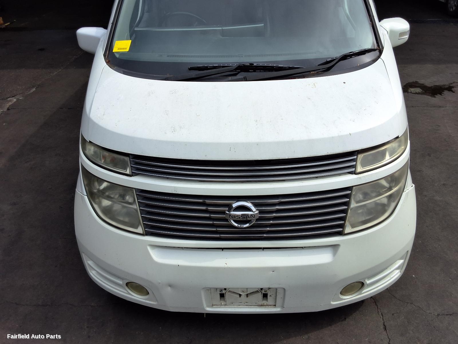 2002 Nissan Elgrand Left Taillight