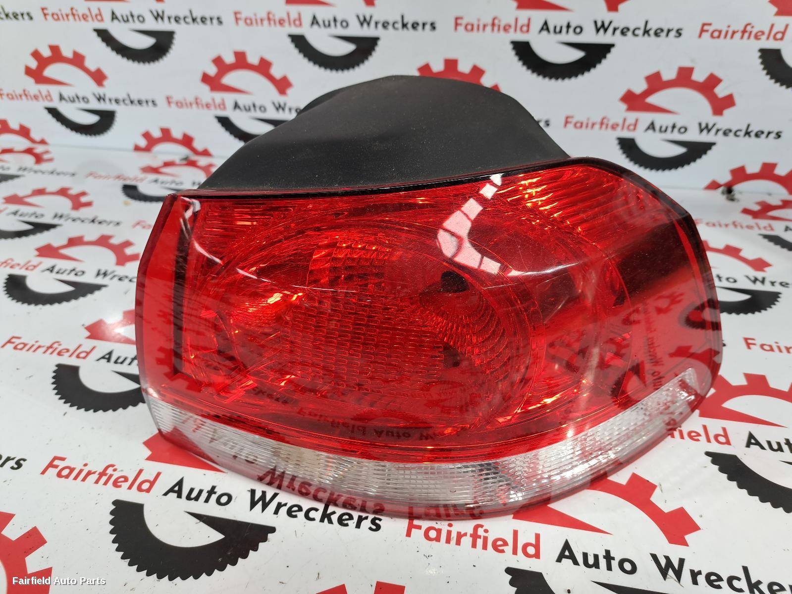 2009 Volkswagen Golf Right Taillight