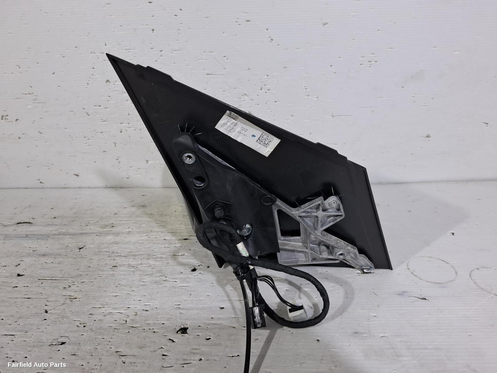 2014-2019 Mercedes B Class Left Door Mirror