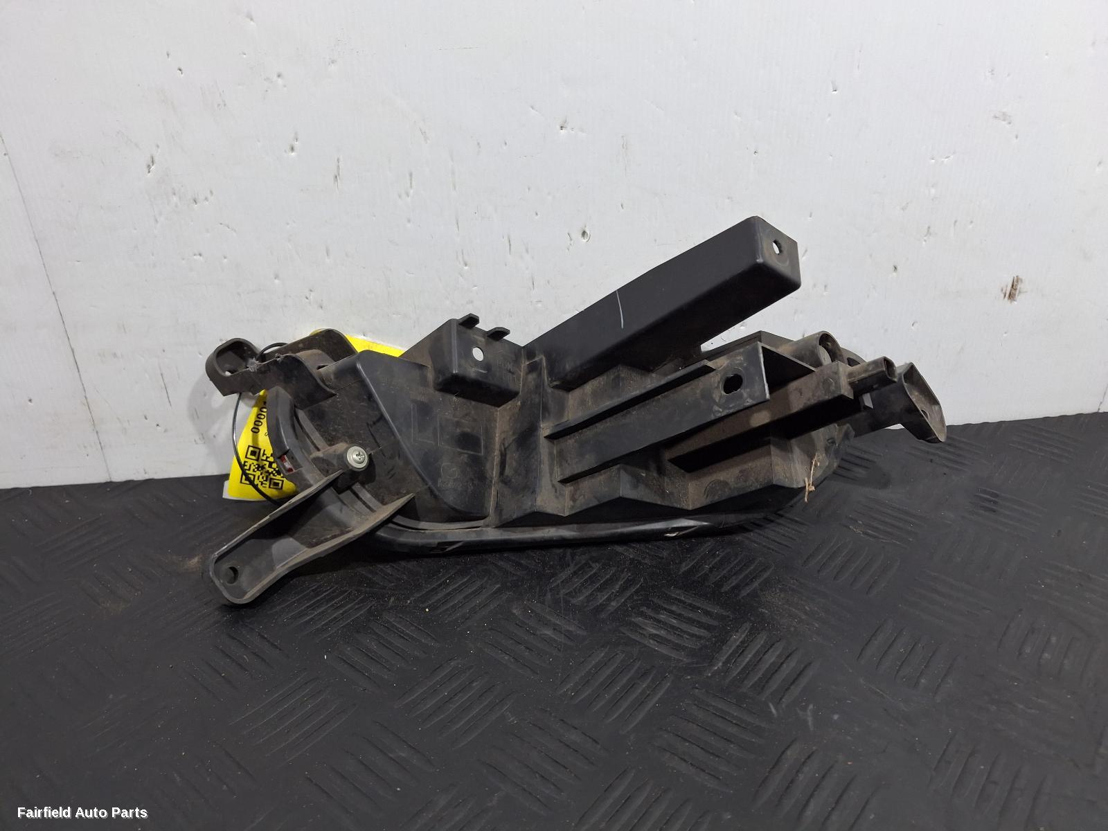 2015-2025 Mazda Cx3 Left Taillight