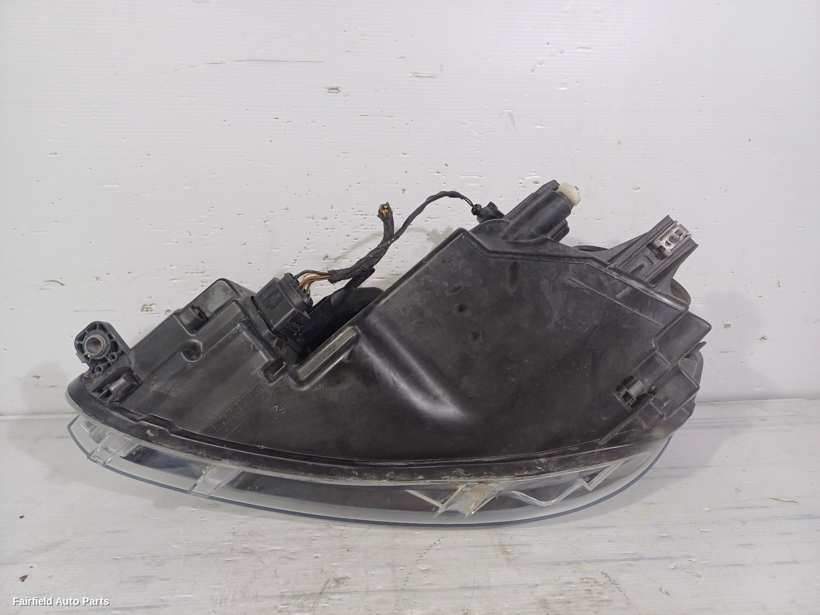 2010-2015 Volkswagen Caddy Right Headlamp