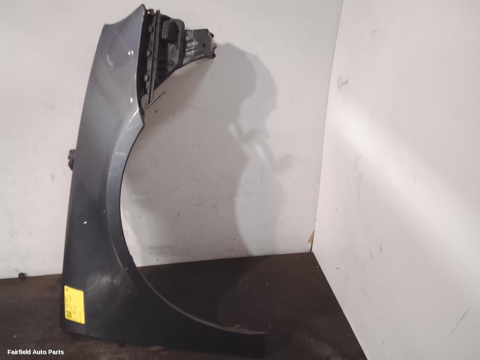 2007-2014 Volkswagen Eos Right Guard