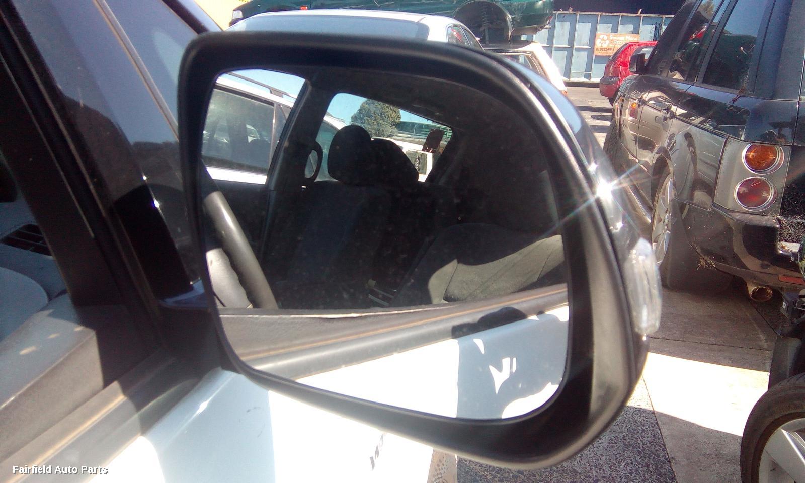 2007 Toyota Tarago Right Taillight