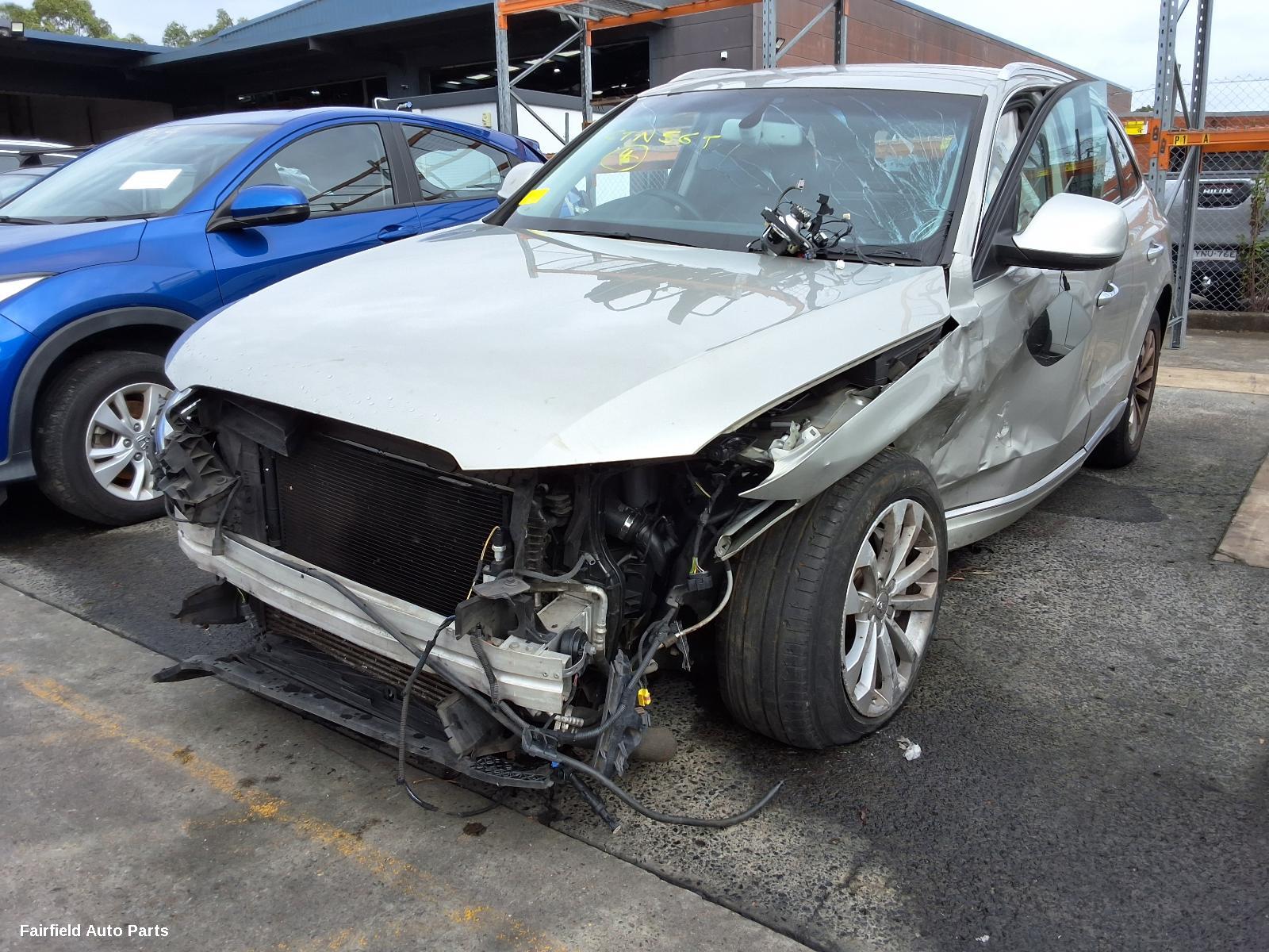2014 Audi Q5 Right Taillight