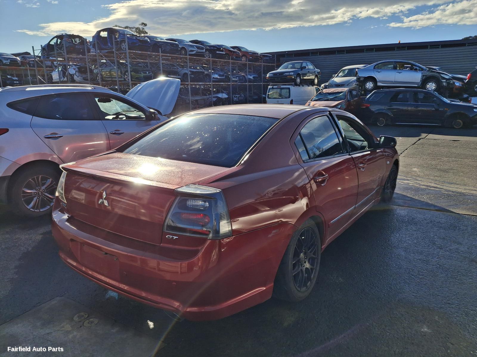 2007 Mitsubishi 380 Left Headlamp