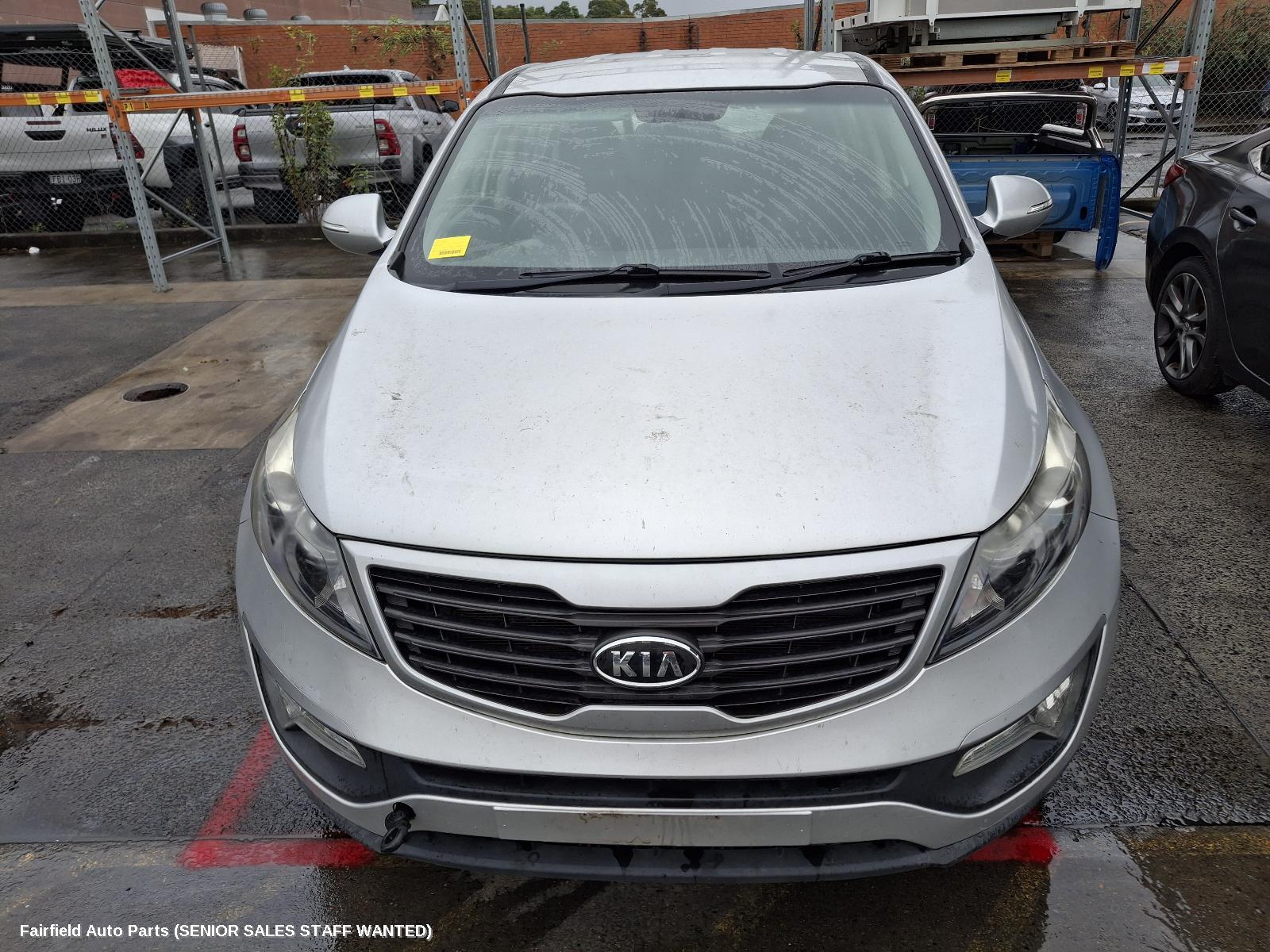 2010-2014 Kia Sportage Left Taillight