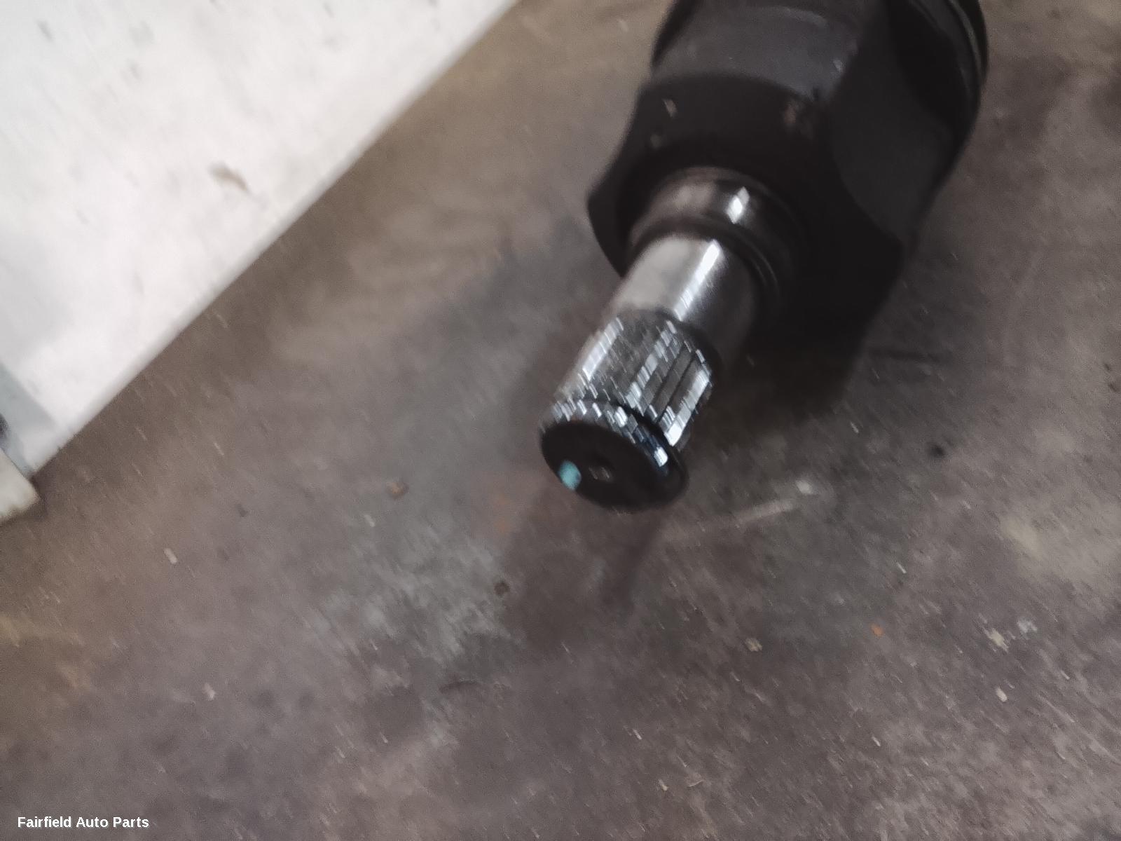 2011-2015 Hyundai I40 Right Driveshaft