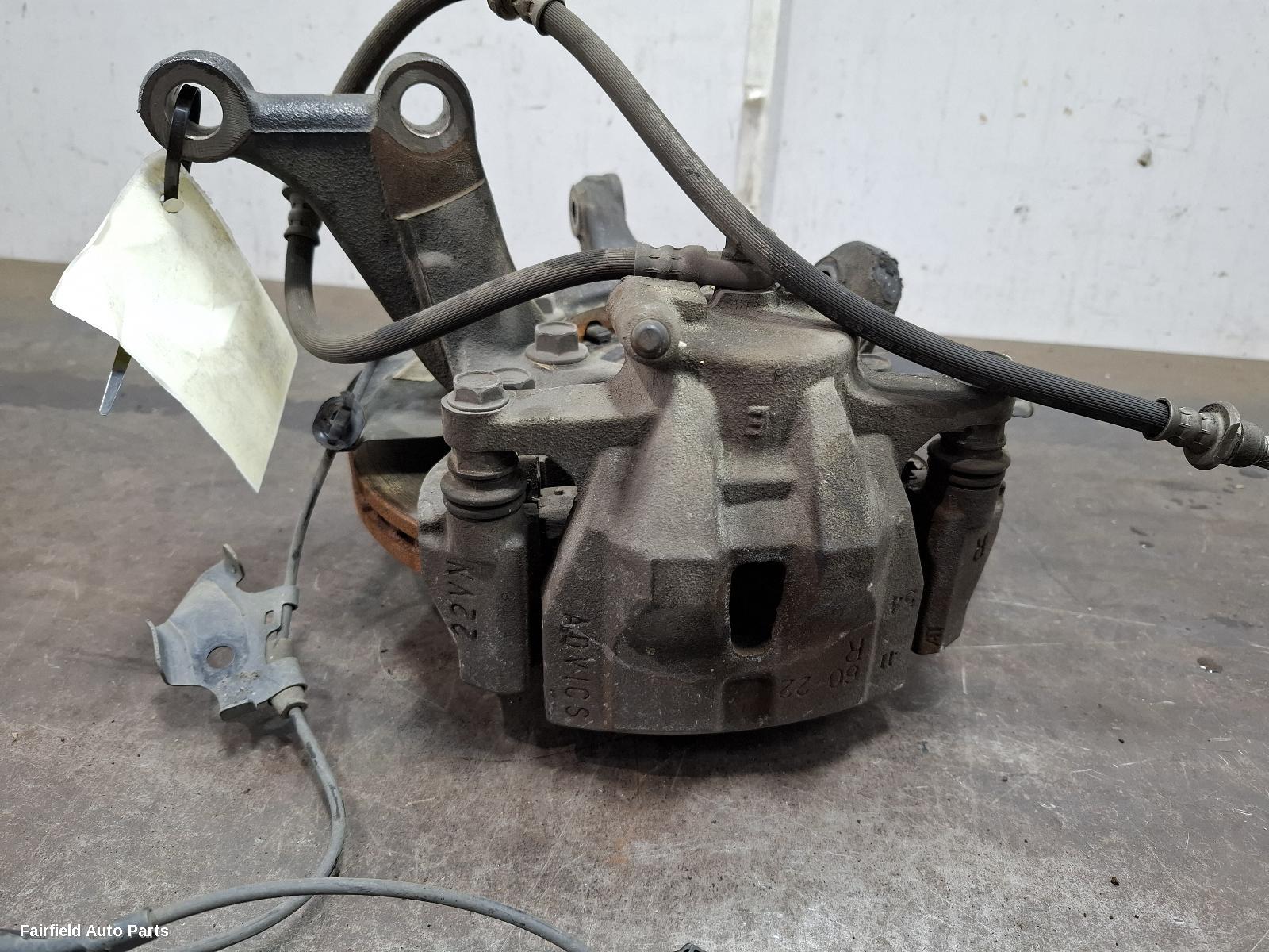 2015 Toyota Corolla Right Front Hub Assembly