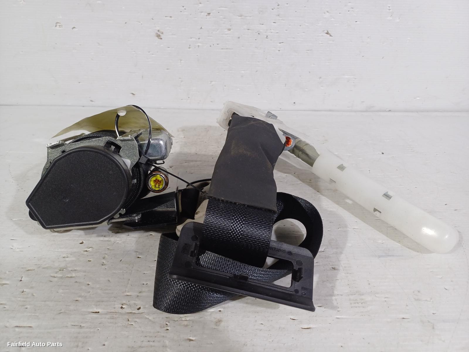 2010-2019 Nissan Juke Seatbelt Stalk
