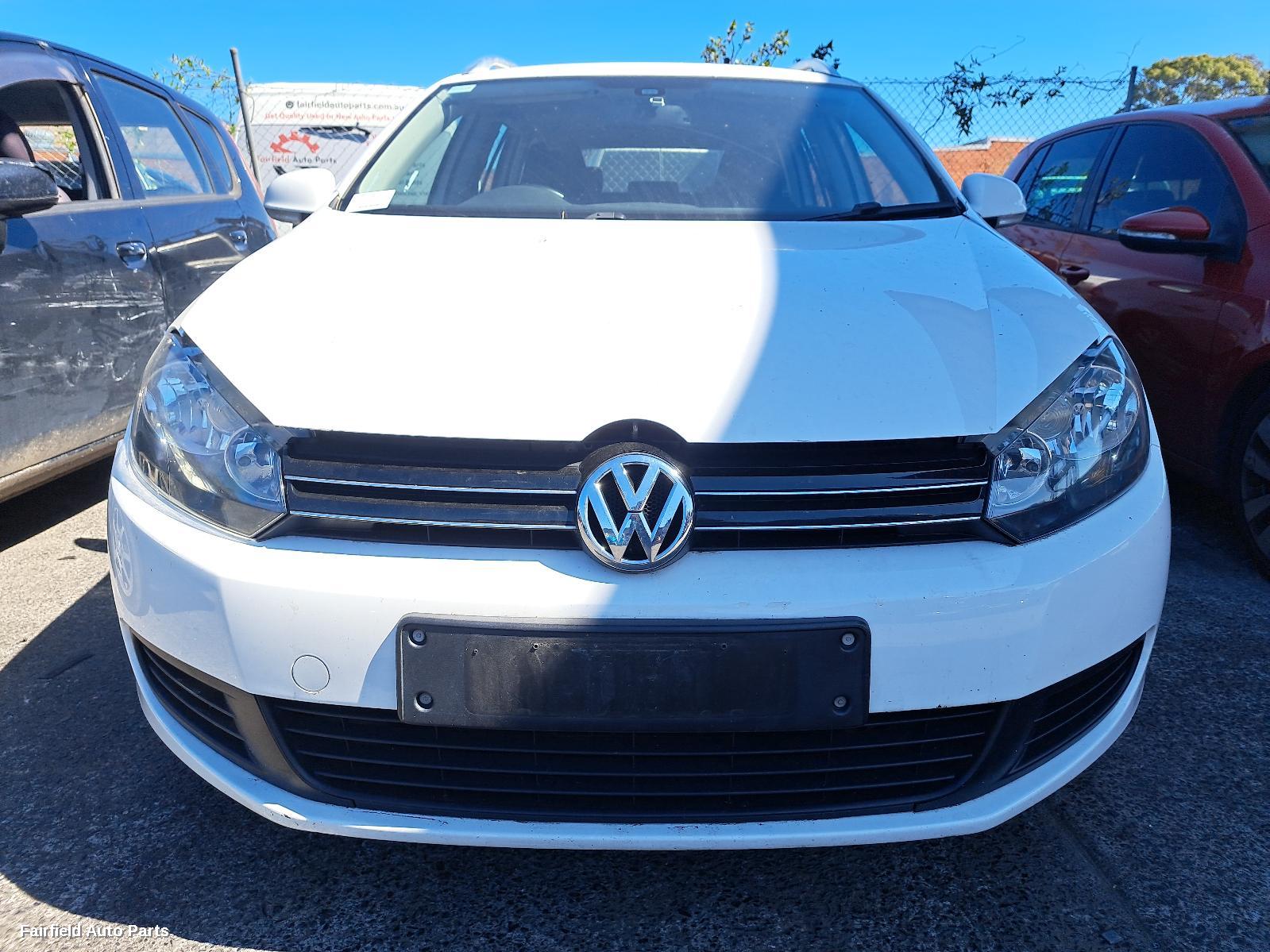 2012 Volkswagen Golf Left Taillight