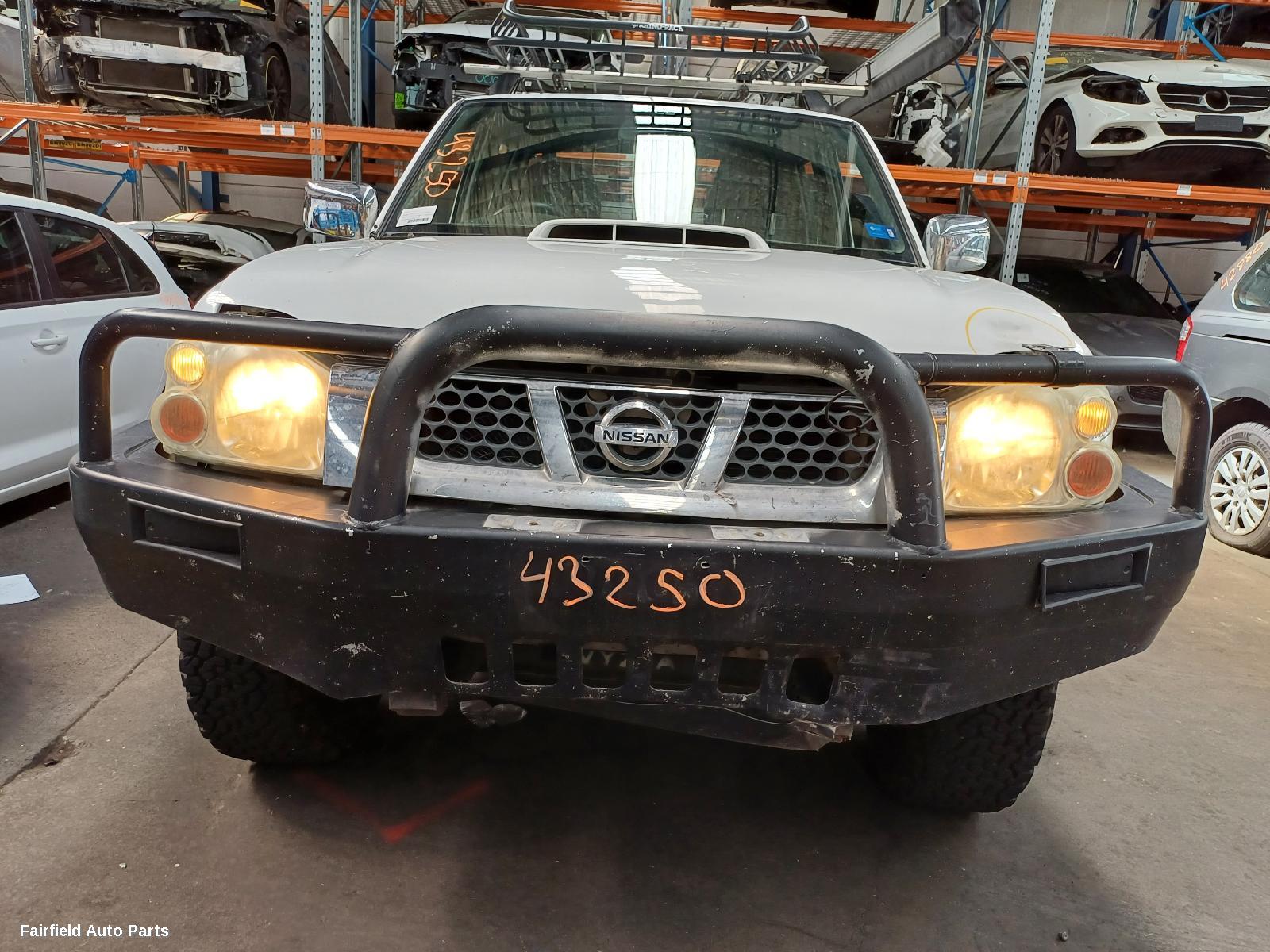 2008-2015 Nissan Navara Right Rear Door Sliding