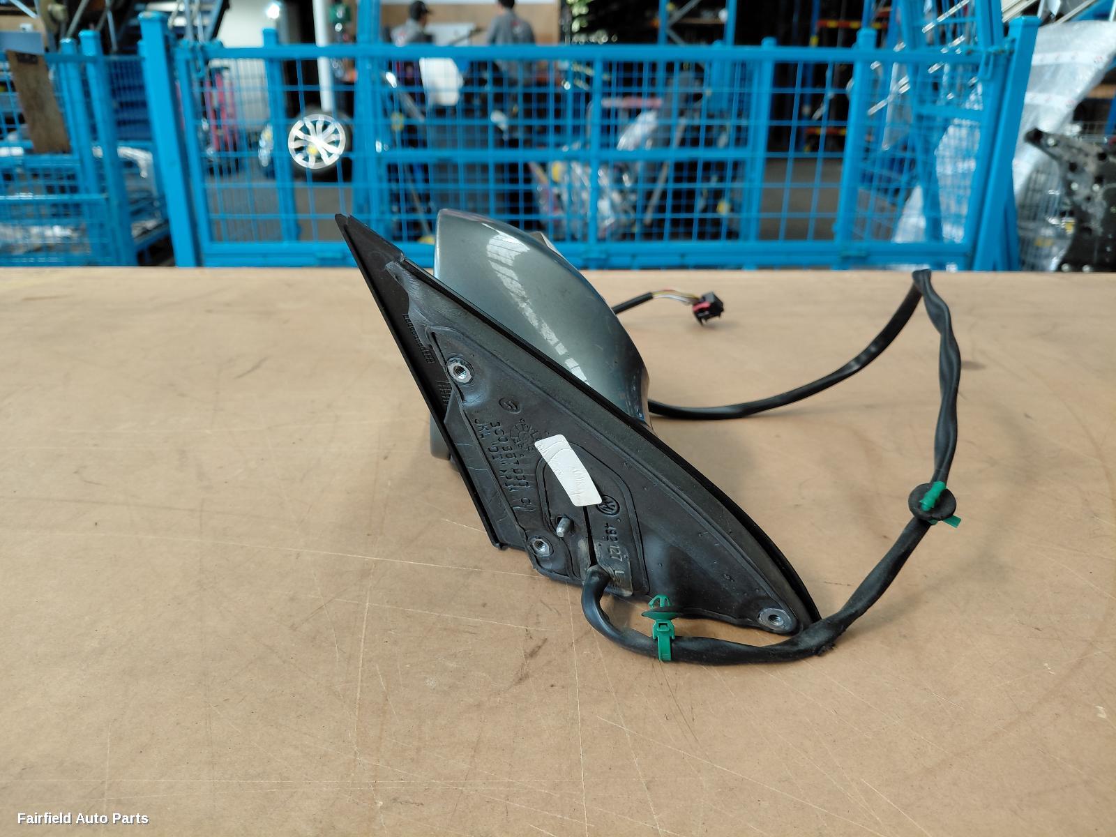 2006-2010 Volkswagen Passat Left Door Mirror