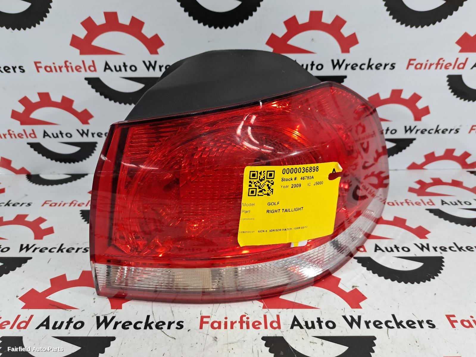 2009 Volkswagen Golf Right Taillight