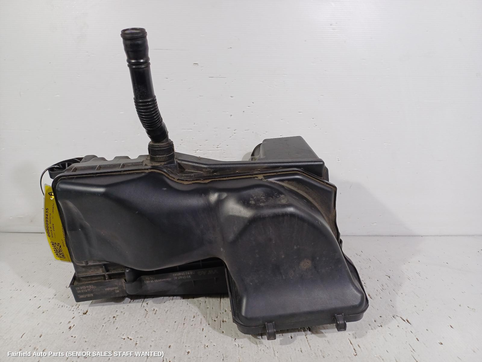 2009 Volkswagen Golf Air Cleaner Box
