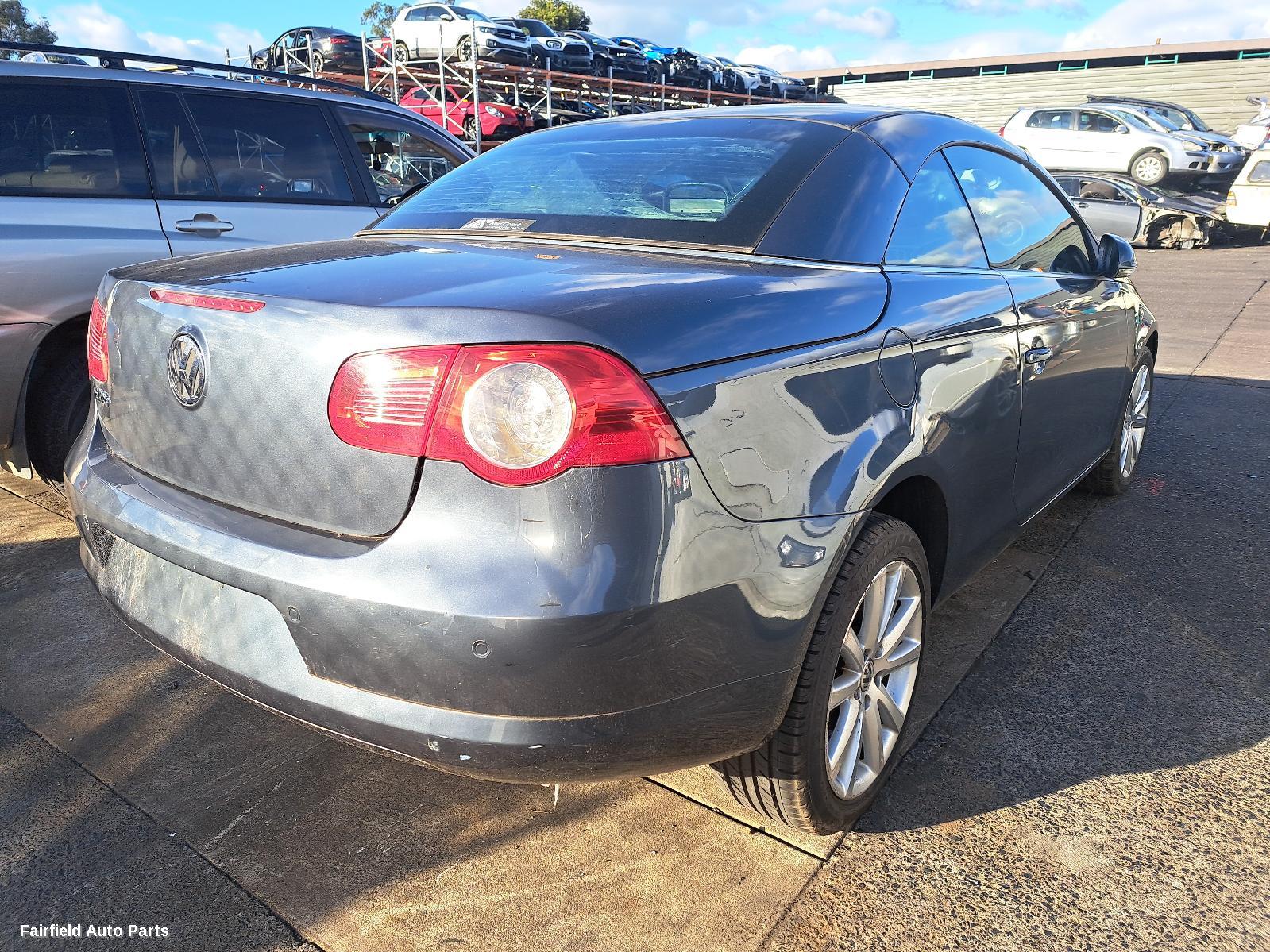 2007-2008 Volkswagen Eos Left Door Mirror