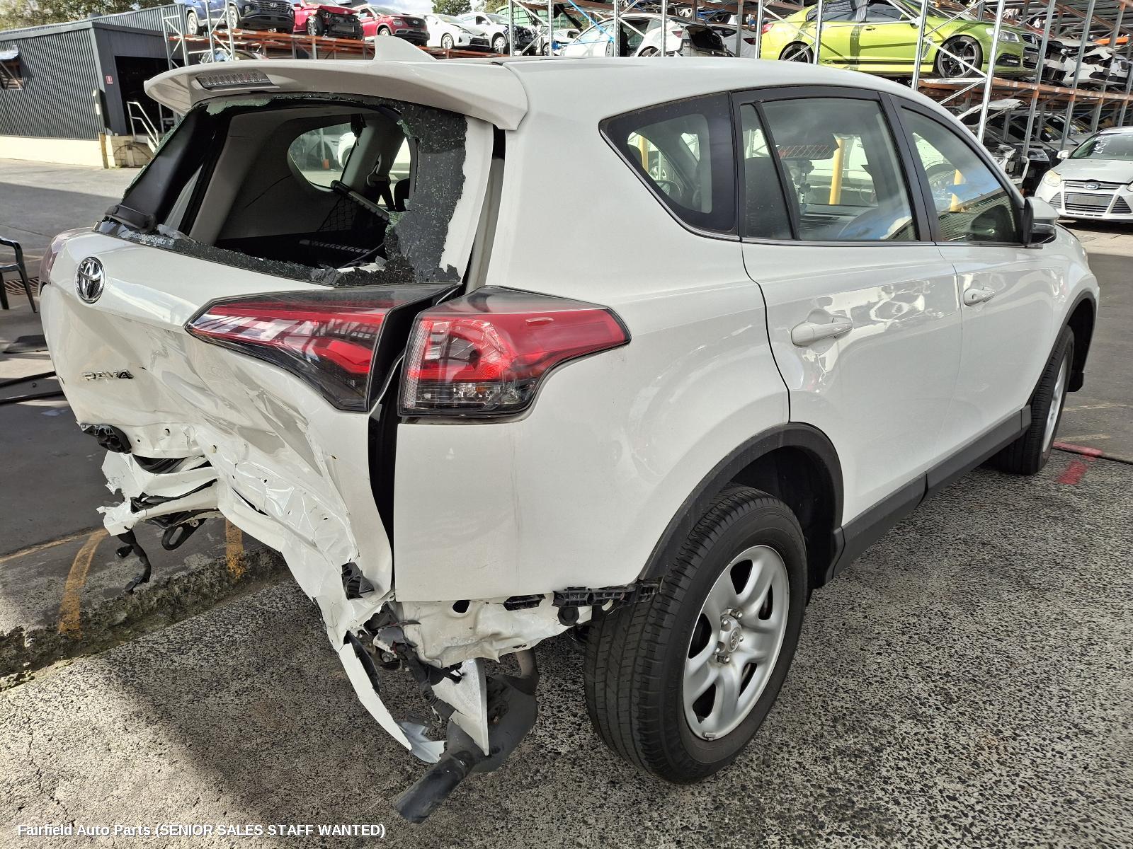 2017 Toyota Rav4 Left Guard Liner