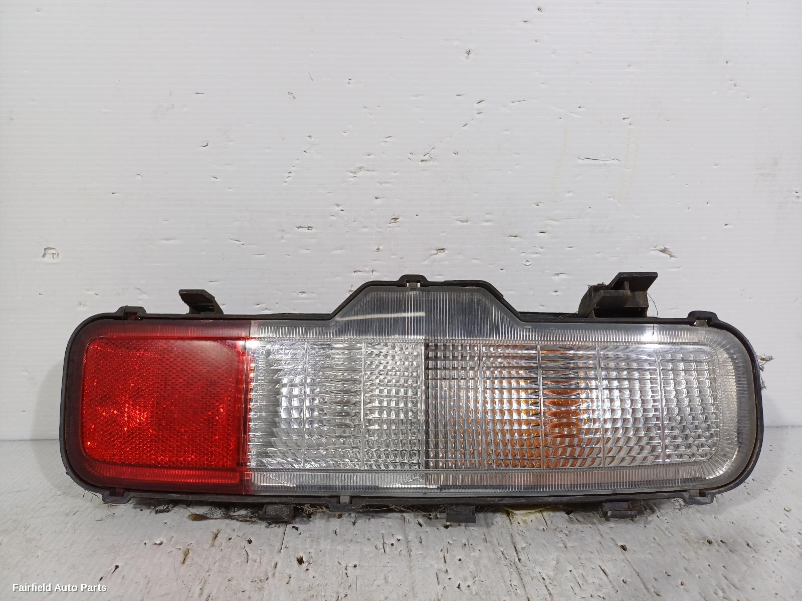 2002-2004 Nissan Elgrand Left Taillight