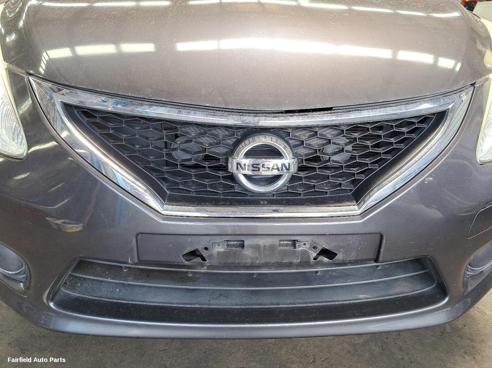 2015 Nissan Pulsar Left Taillight