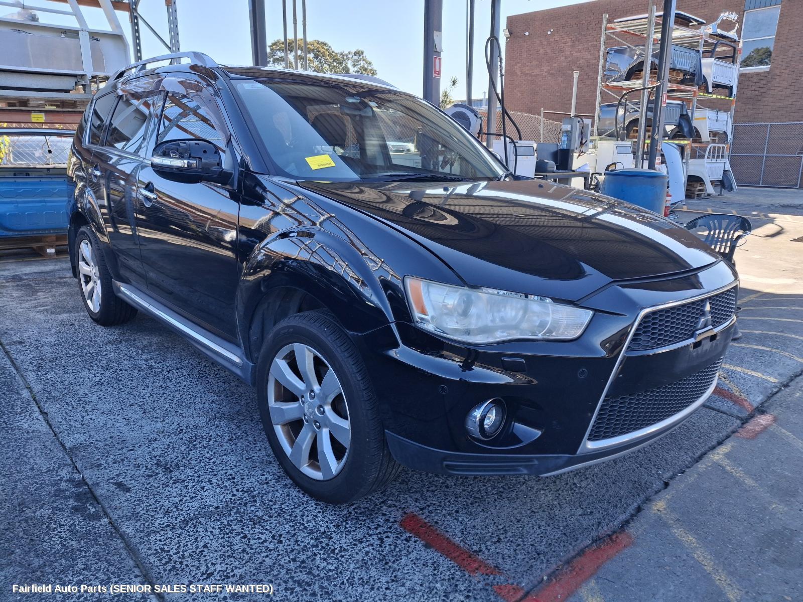 2010 Mitsubishi Outlander Right Taillight