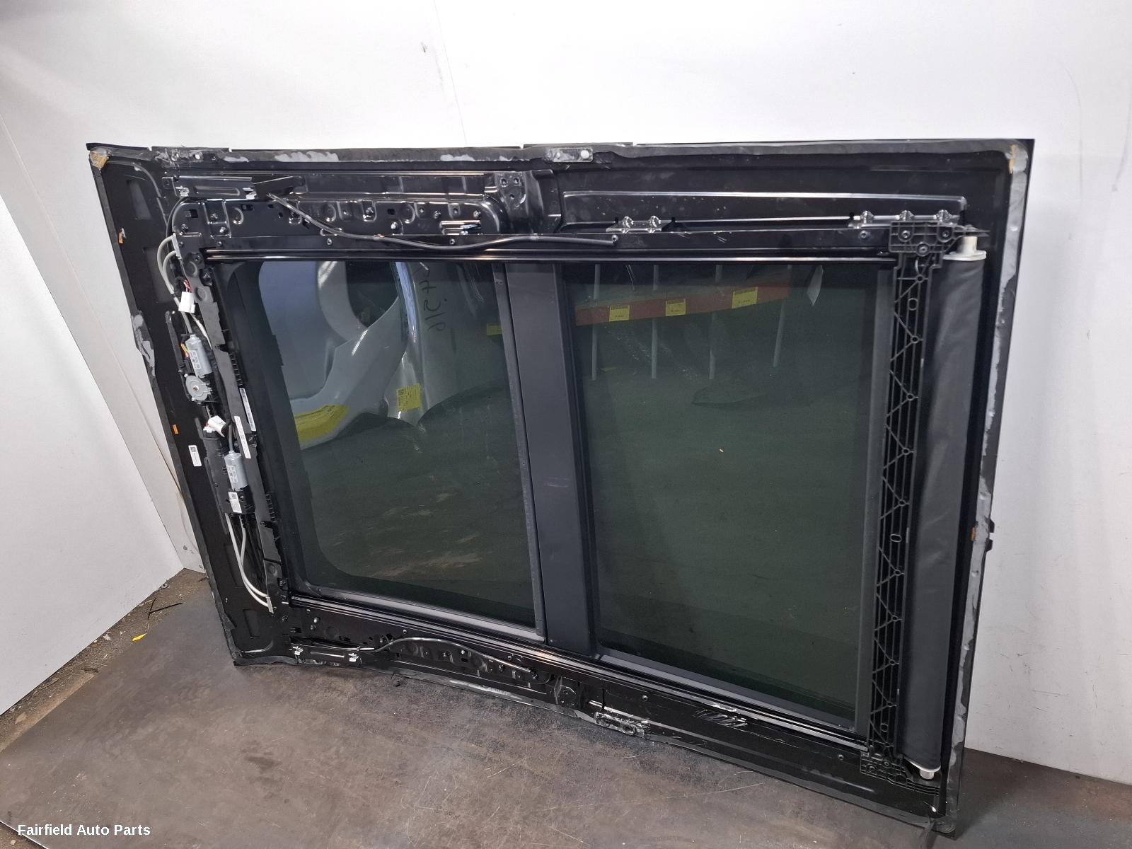 2022-2026 Mercedes Glc Class Roof Glass Sunroof T