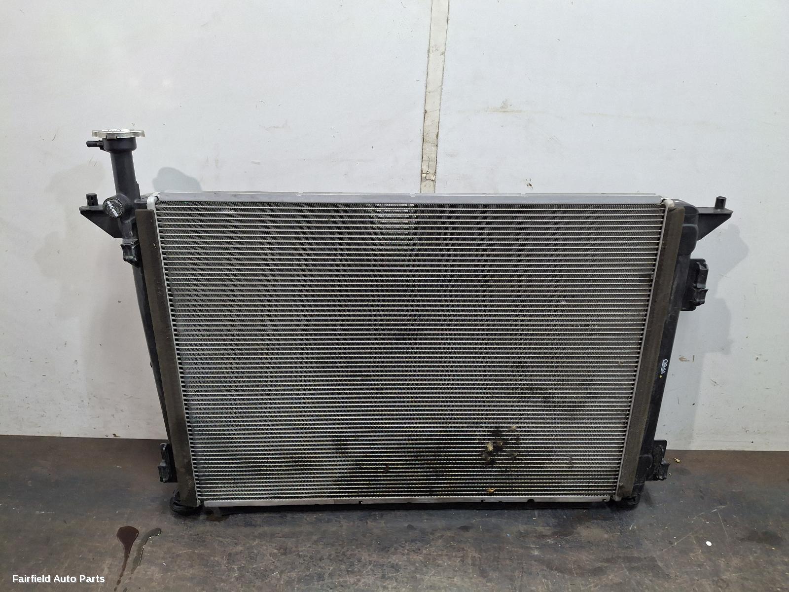 2014-2020 Kia Carnival/grand Carnival Radiator