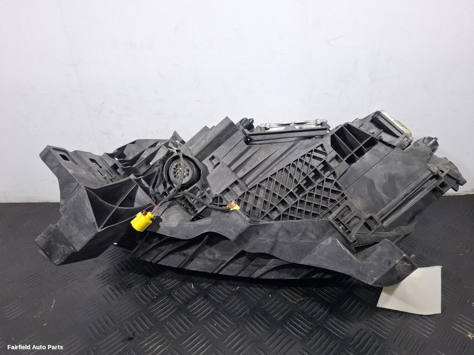 2015-2020 Audi Q7 Right Headlamp