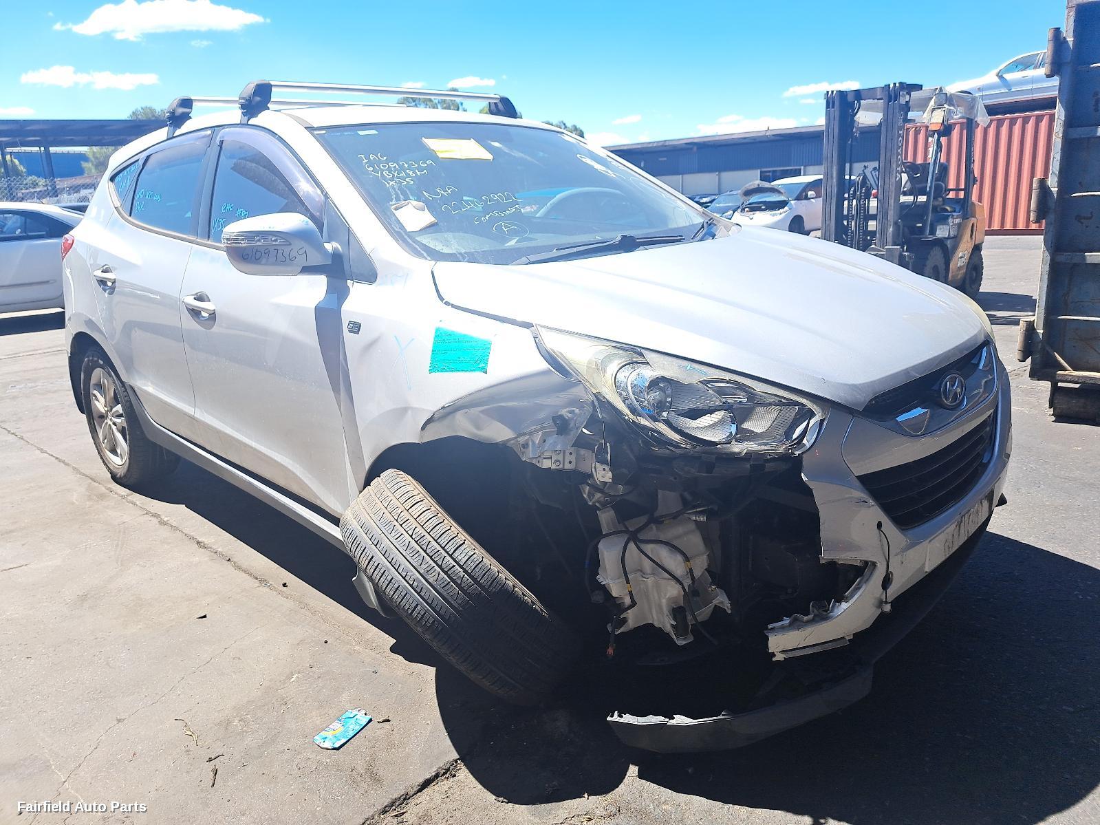2013 Hyundai Ix35 Left Headlamp