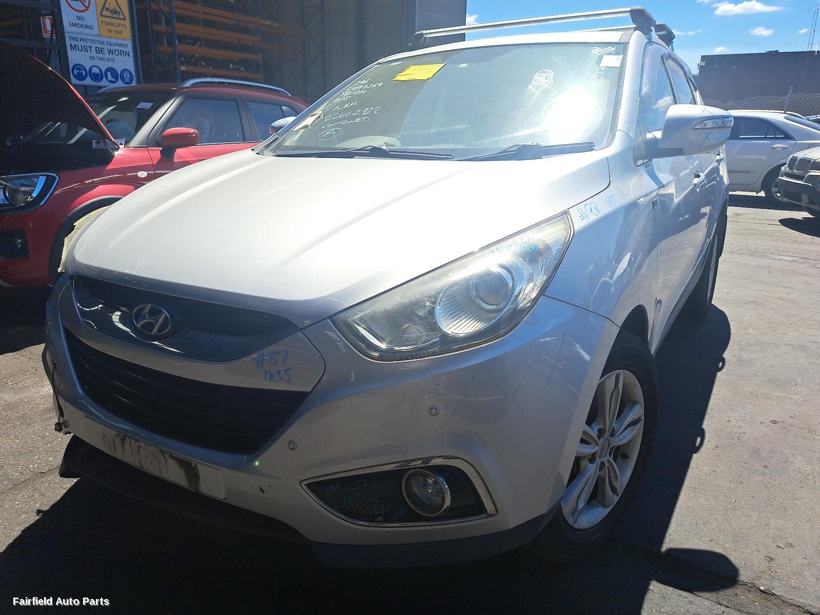 2013 Hyundai Ix35 Left Headlamp
