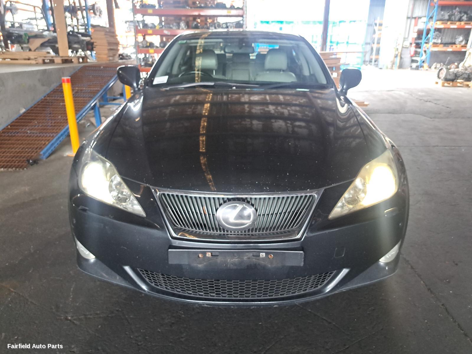 2007 Lexus Is250/is250c Left Taillight