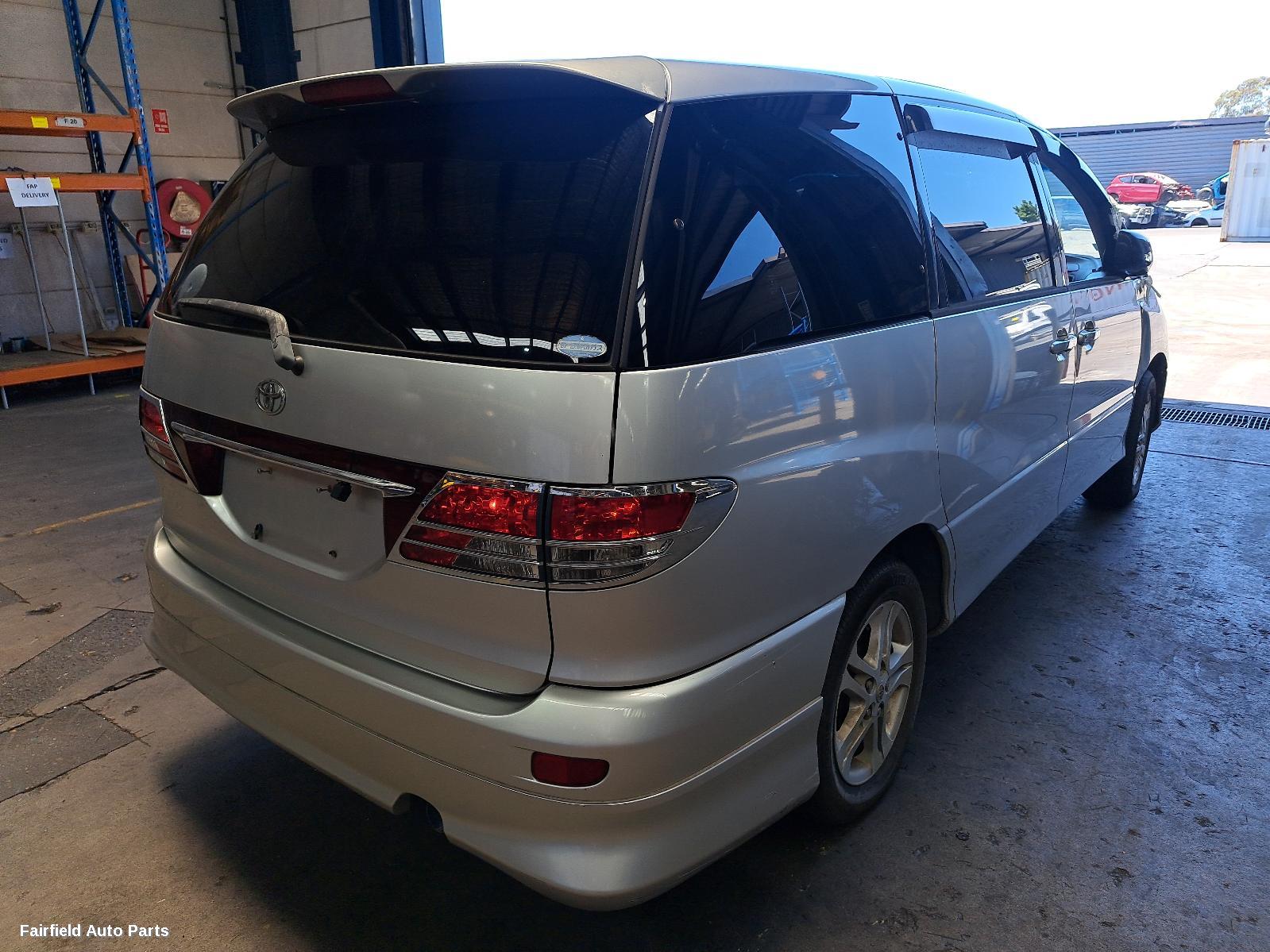 2005 Toyota Estima Right Taillight