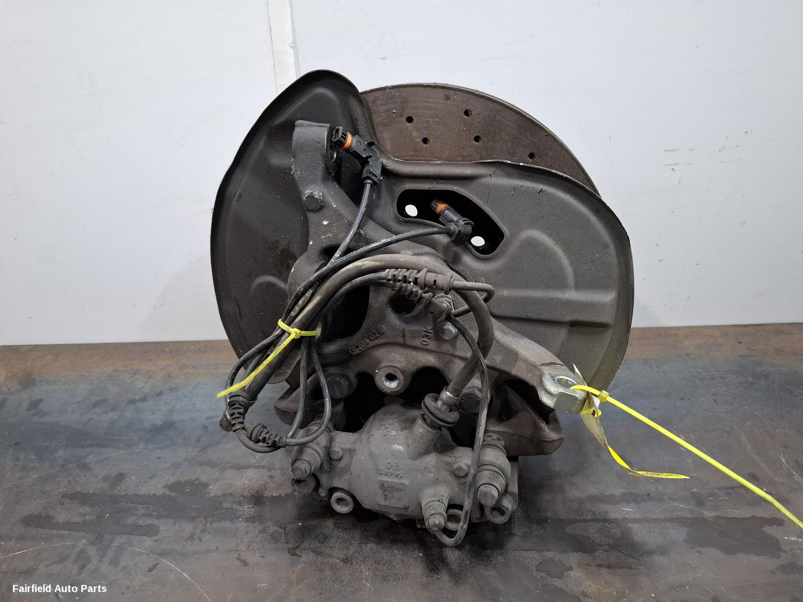2009-2016 Mercedes E Class Right Front Hub Assembly