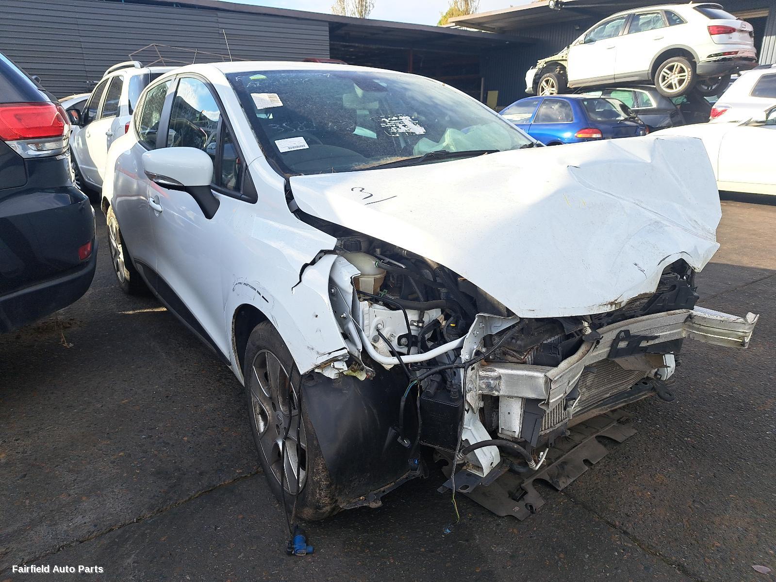 2017 Renault Clio Left Taillight