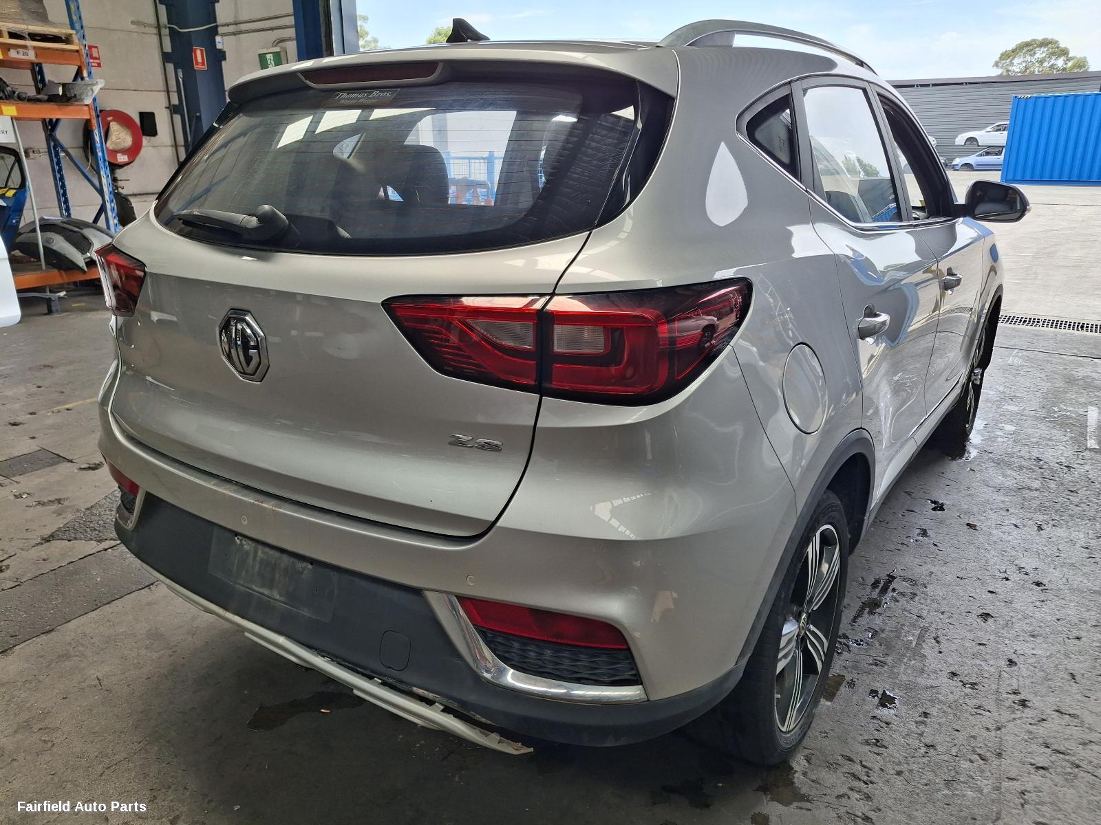 2019 Mg Zs Left Guard Liner