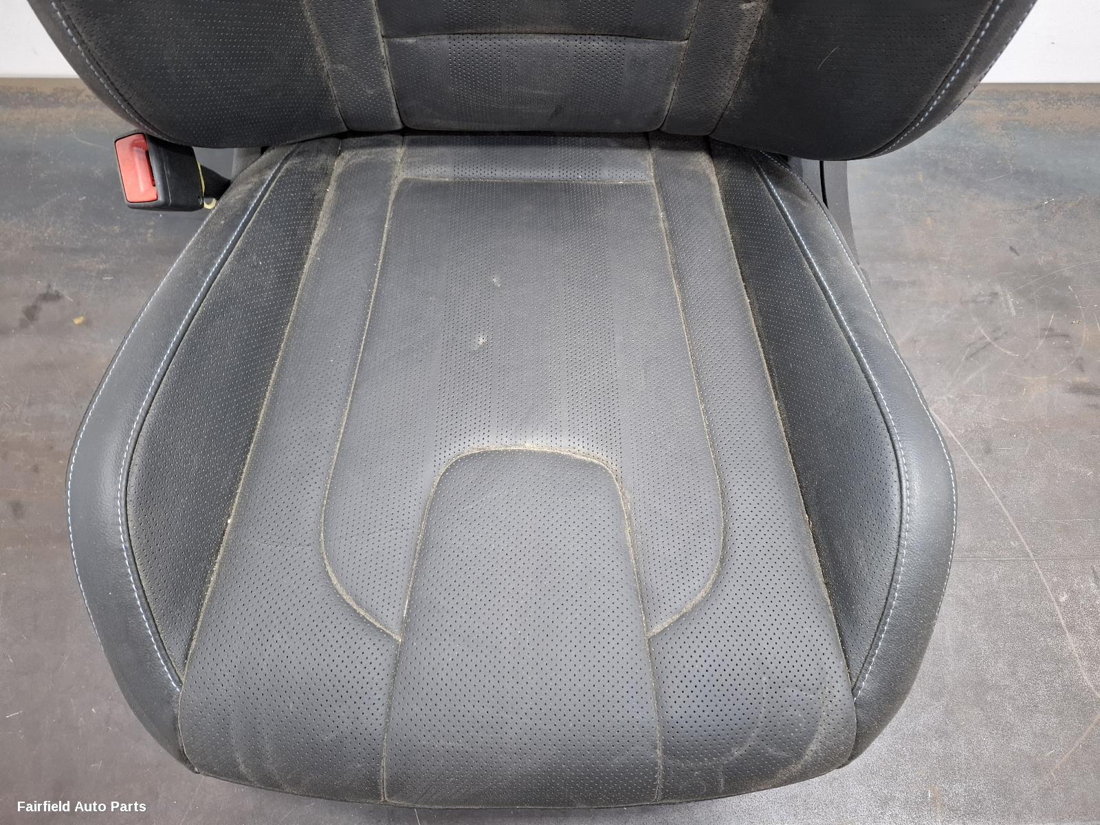 2021-2026 Hyundai I30 Front Seat